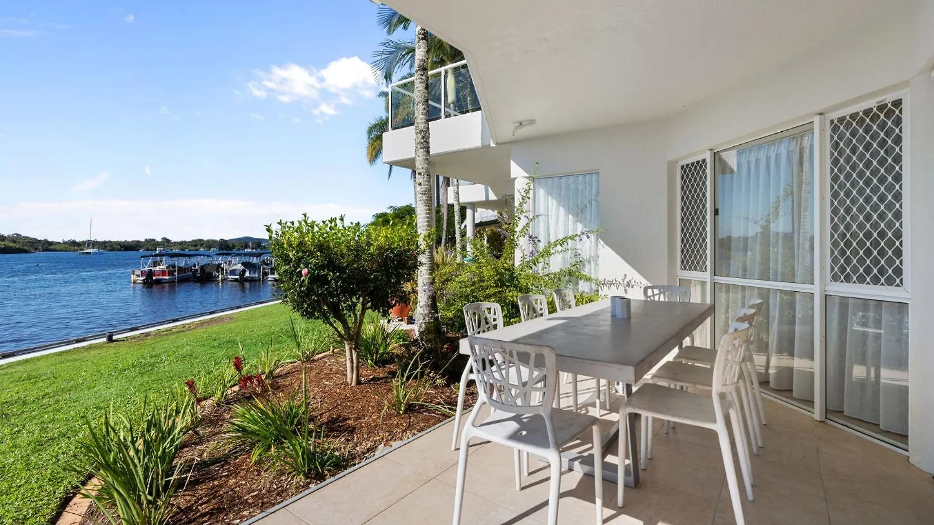 Noosa River Gardens 1 Hilton Terrace 76 テウェンティン